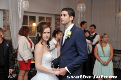 První novomanželský tanec